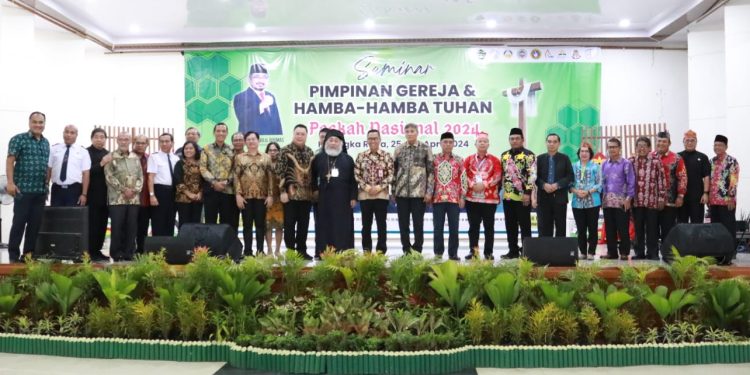 Mewakili Gubernur, Kepala Bappedalitbang Buka Acara Seminar Pimpinan Gereja Nasional Tahun 2024