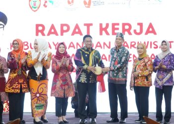 Wakil Gubernur Edy Pratowo Buka Rakerda Kebudayaan dan Pariwisata Se-Kalteng Tahun 2024