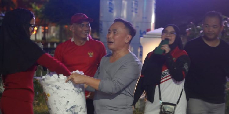 Gubernur Kalteng Bersama Masyarakat Antusias Nobar Pertandingan Laga Garuda Muda di Babak Semifinal