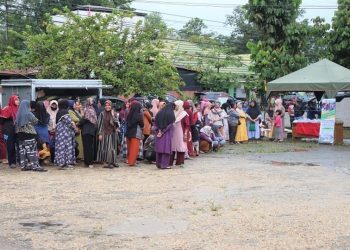 Warga Buntok Serbu Gerakan Pasar Murah Serentak Seluruh Indonesia