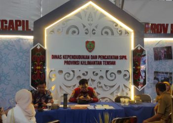 Disdukcapil Kalteng Buka Layanan Aktivasi IKD di  Kalteng Expo Tahun 2024