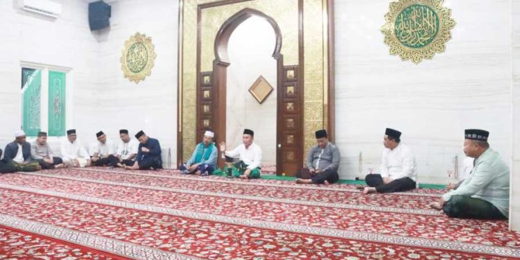 Pemprov Kalteng Serahkan Bantuan kepada Korban Kebakaran Flamboyan Bawah