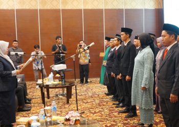 Bawaslu Kota Palangka Raya Lantik 15 Panwaslu Kecamatan