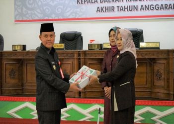 Pj Bupati Barsel Sampaikan LKPJ ke Dewan