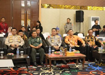 Plh. Sahli Bidang Pemerintahan, Hukum dan Politik Hadiri Wisuda Universitas Terbuka Palangka Raya