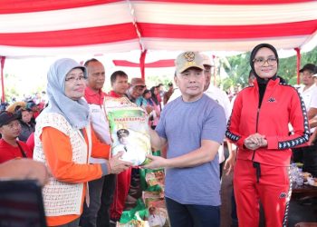 Jelang Idul Adha 1445 H, Pemprov Kalteng Bagikan Sembako Gratis kepada ASN Gol I, II, P3K dan Tekon