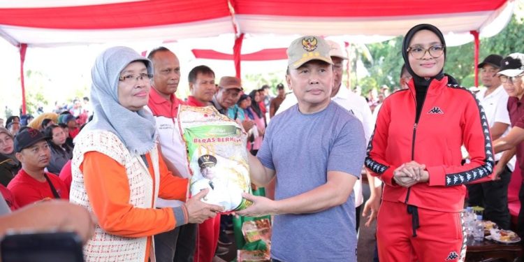 Jelang Idul Adha 1445 H, Pemprov Kalteng Bagikan Sembako Gratis kepada ASN Gol I, II, P3K dan Tekon