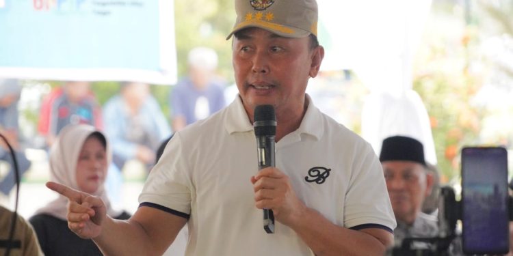 Gubernur Sugianto Sabran Bagikan 6.000 Paket Sembako Gratis untuk ASN Gol II, I, Tenaga Kontrak, Ormas dan Masyarakat Sidorejo Kabupaten Kobar