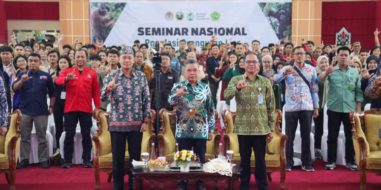 Sahli Gubernur Hadiri Seminar Nasional Pengelolaan Satwa Terancam Punah Orang Utan di TN Sebangau