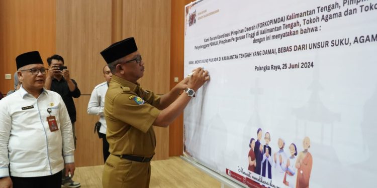 Wakili Gubernur Kalteng, Kepala Badan Kesbangpol Hadiri Silaturahmi Kebangsaan