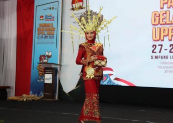 Kalteng Raih Juara Favorit Fashion Show Peragaan Produk UPPKA