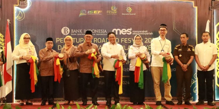 Wagub Edy Pratowo Buka Muswil ke-V Masyarakat Ekonomi Syariah (MES)