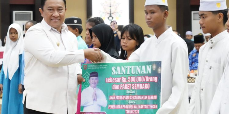 Pemprov Kalteng Beri Santunan serta Paket Sembako Kepada Anak Yatim Piatu