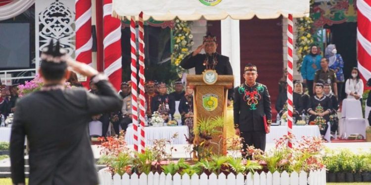 Wagub Edy Pratowo Pimpin Upacara Harjad ke-59 Pemko Palangka Raya dan Harjad ke-67 Kota Palangka Raya