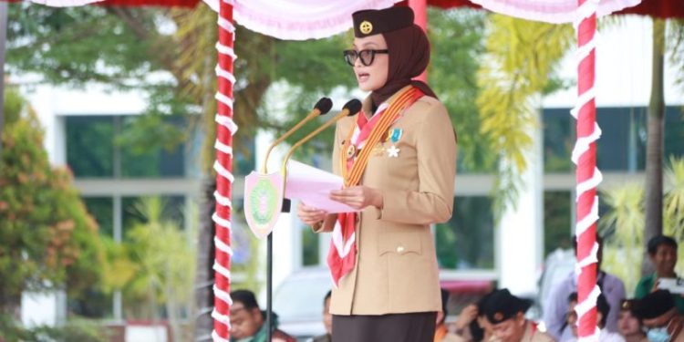 Ketua Kwartir Daerah Gerakan Pramuka Prov Kalteng Pimpin Upacara Peringatan Hari Pramuka ke-63
