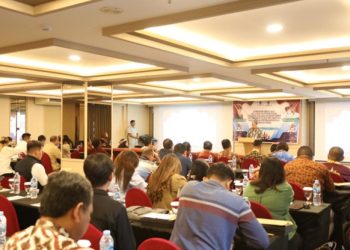 Dinas ESDM Prov. Kalteng Narasumber Sosialisasi dan Bimtek Implementasi Pengawasan Perizinan Berusaha Berbasis Risiko