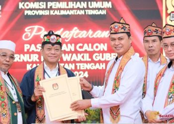 Pasangan WMY-Habib Ismail Mendaftar Ke KPU Kalteng