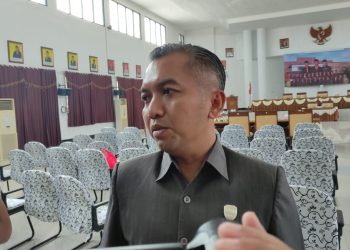 Warga Tabiku Harapkan Perbaikan Jalan Desa