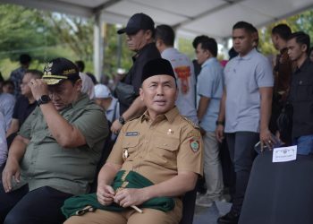 Gubernur H. Sugianto Sabran Gratiskan 2.000 Sembako Untuk Mahasiswa