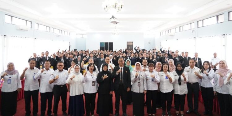 Pelatihan Kepemimpinan Administrator Gelombang I Angkatan I, II, dan III Tahun 2024 Resmi Ditutup