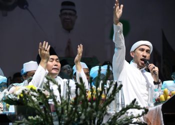 Lautan Manusia Padati Stadion Panunjung Tarung Kapuas, Hadiri Kalteng Bershalawat