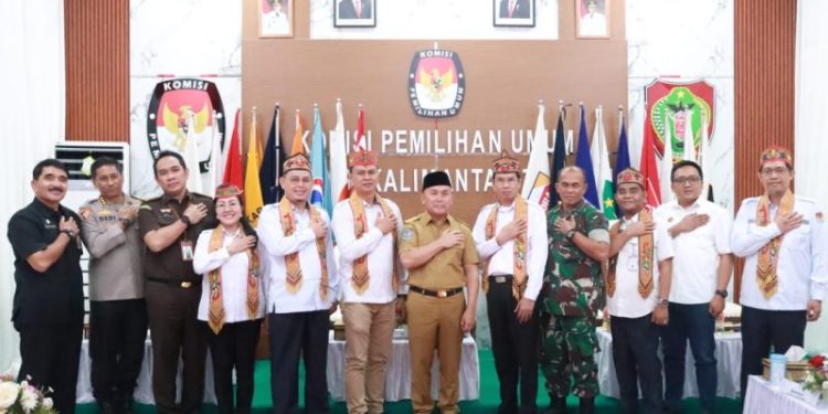 Gubernur Kalteng Hadiri Rapat Pleno Terbuka Penetapan Nomor Urut Paslon