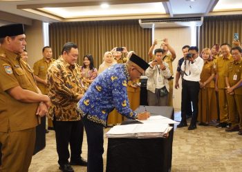 Plt Sekda M Katma F Dirun Tandatangani PKS Sinergi dan Optimalisasi Pengelolaan Opsen dan Pajak Daerah