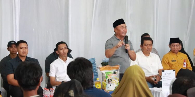 Pemprov Kalteng Bagikan 5.000 Paket Sembako di Kelurahan Madurejo