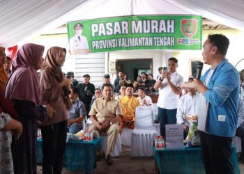 Pemprov Kalteng Bagikan 6.000 Paket Sembako di Kumai