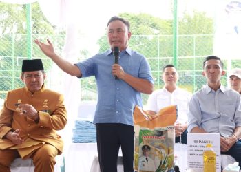 Gubernur Sugianto Sabran Buka Pasar Murah di Kabupaten Kobar