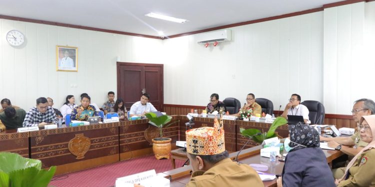 Sahli Gubernur Yuas Elko Pimpin Rapat Koordinasi TPID Provinsi Kalimantan Tengah