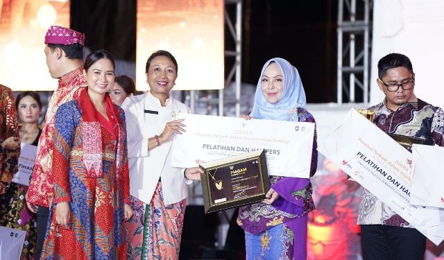 Kalteng Raih Penghargaan Juara III Implementasi Strategi Kebijakan Daerah 2024