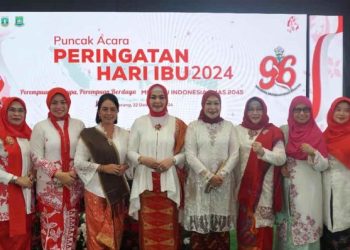 Kepala Dinas P3APPKB Kalteng Hadiri Puncak Peringatan Hari Ibu ke-96