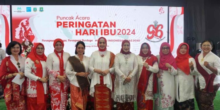 Kepala Dinas P3APPKB Kalteng Hadiri Puncak Peringatan Hari Ibu ke-96