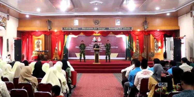 Pelantikan Pimpinan Daerah Pemuda Muhammadiyah dan Aisyiyah Murung Raya 2023-2027 Dihadiri Pj Bupati Mura