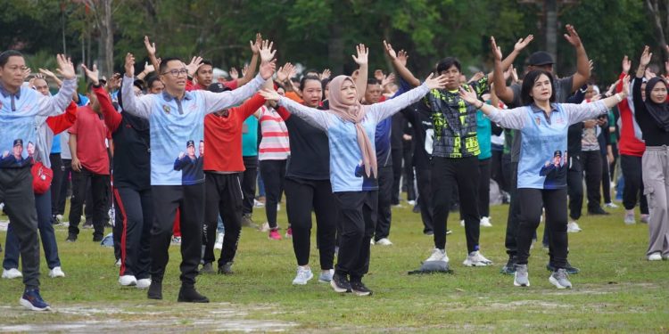 Tingkatkan Silaturahmi Antara PNS dan Pegawai Kontrak, Pemprov Kalteng Gelar Senam Pagi Bersama