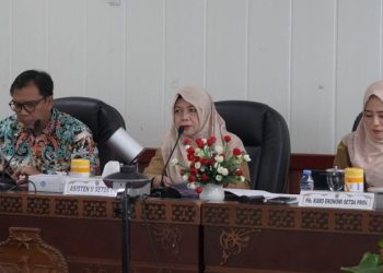 Asisten Ekbang Sri Widanarni Pimpin Rapat Persiapan Pelaksanaan National Halal Fair 2025