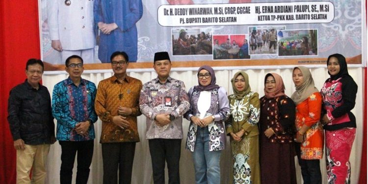 Akhiri Masa Jabatan, H. Deddy Winarwan dan Hj. Erna Ardiani Palupi Pamit
