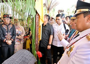 Kepala BAPPERIDA Sambut Kedatangan Gubernur dan Wagub Kalteng