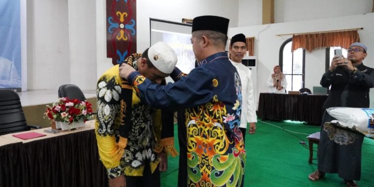 Wakili Gubernur, Plt Karo Kesra Lepas Keberangkatan 121 Jamaah Umrah