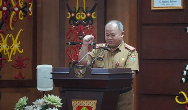 Plh. Asisten Pemkesra Buka Rakor dan Asistensi IKK LPPD Provinsi Kalteng
