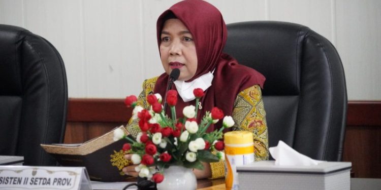 Asisten Ekbang Pimpin Rapat Pertumbuhan Ekonomi Provinsi Kalteng Tahun 2025