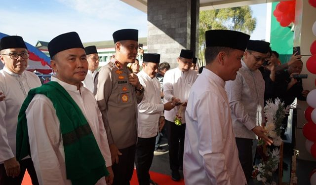 Gubernur Agustiar Sabran Bersama Pangdam XII/Tanjungpura Resmikan Gedung A di Kompleks Makorem 102/Pjg