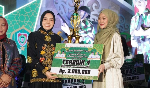 Ketua TP-PKK Kalteng Tutup Ramadan Festival dan Bazar UMKM National Halal Fair 2025