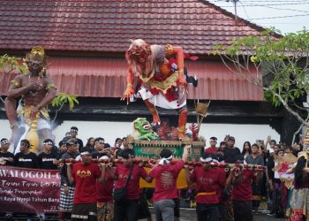 Mewakili Gubernur, Kasatpol PP Kalteng Lepas Pawai Ogoh-Ogoh