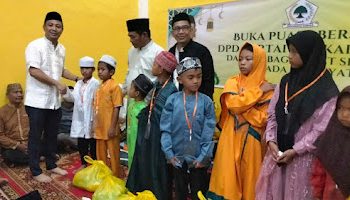 DPD Golkar Barsel Berbagi Berkah Kepada Ratusan Anak Yatim dan Disabilitas