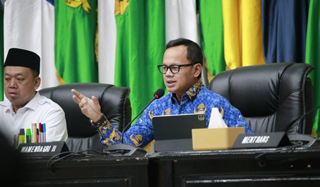 Wamendagri Bima Arya Minta Pemda Akselerasi Pemeriksaan Kesehatan Gratis dan Program 3 Juta Rumah