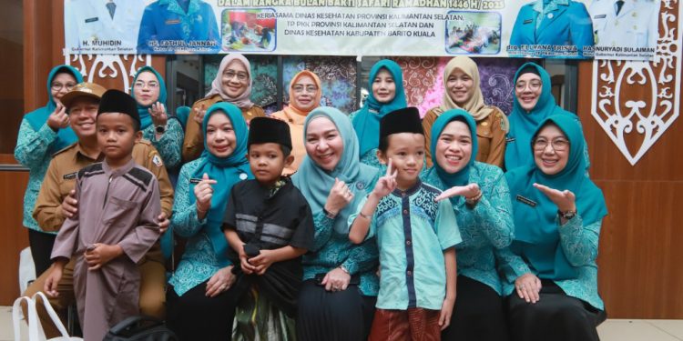 Memeriahkan Hari Gerak PKK ke-53 Tahun 2025, Pemkab Batola Gelar Bakti Sosial dan Safari Ramadhan 1446 H