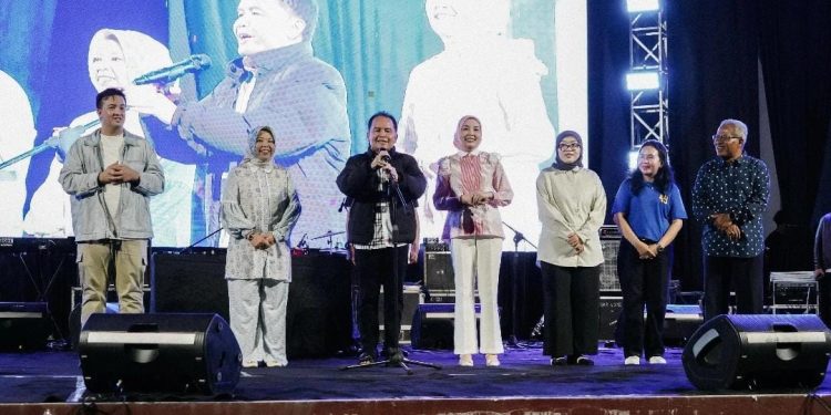 Gubernur Agustiar Sabran Hadiri Hiburan Rakyat Semarak Hari Kemenangan