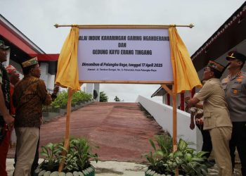 Gubernur Agustiar Sabran Resmikan Balai Induk Kaharingan Garing Nganderang dan Gedung Kayu Erang Tingang